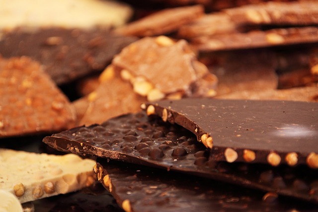 Sundere julehygge: Find chokoladejulekalendere med økologisk chokolade